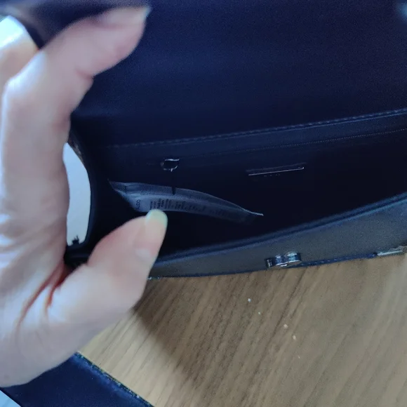 Aldo Pippirx Womens CrossBody Bag Black - Picture 7 of 12